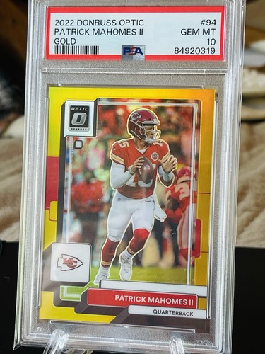 Panini 2022 Donruss Optic Patrick Mahomes II Chiefs #94 Gold Prizm /10 PSA 10