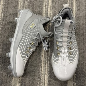 Crampons Under Armour Bryce Harper – Taille 9,5 – Gris – Neuf