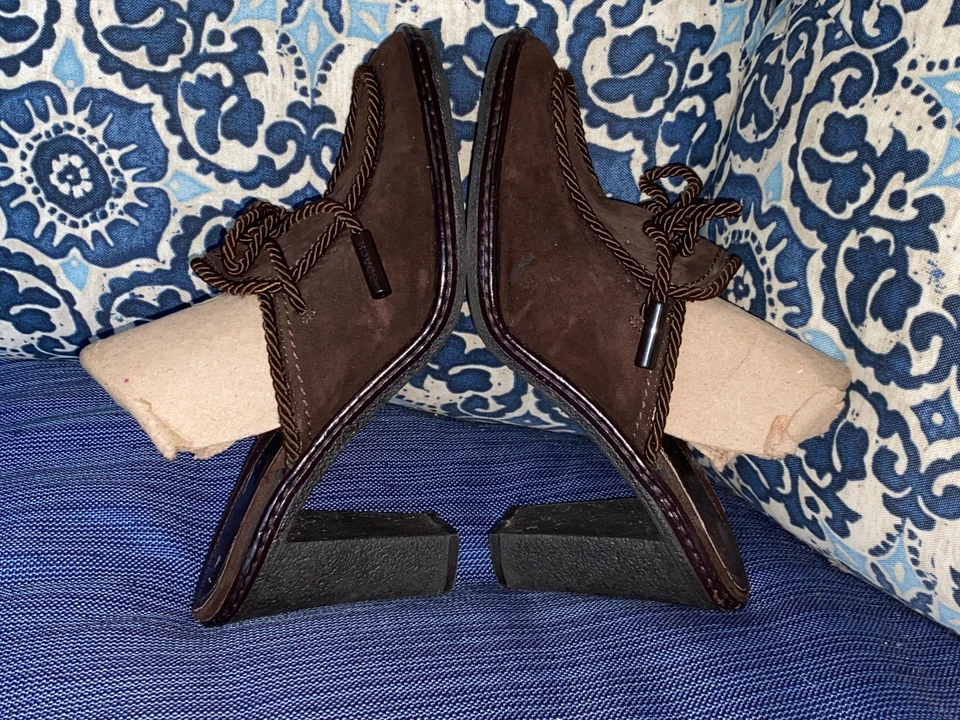 !WOW! Women's Size 9B COACH Jenn Brown Seude Clogs Shoes - Image 4 of 4