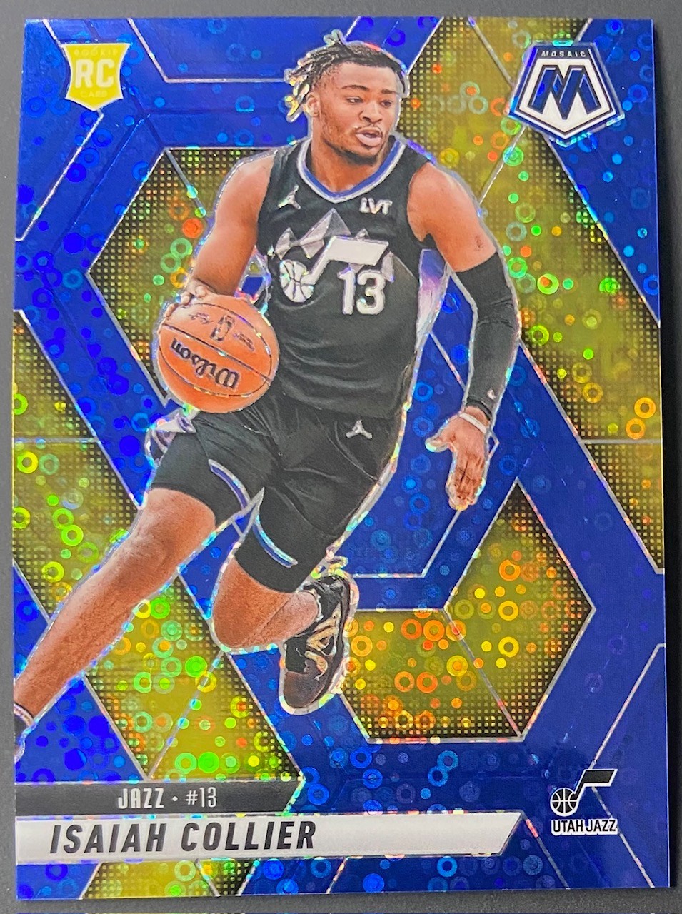 2024-25 Panini Mosaic Isaiah Collier RC Blue Fast Break Prizm /85 Card #222
