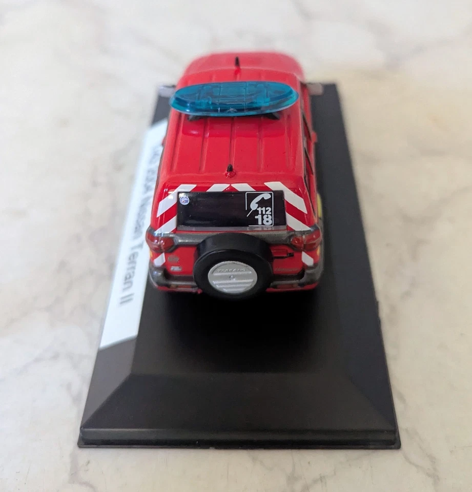 Vehículo de Bomberos Nissan Terrano II Escala 1/43 Modelo Diecast Foto 3 de 4