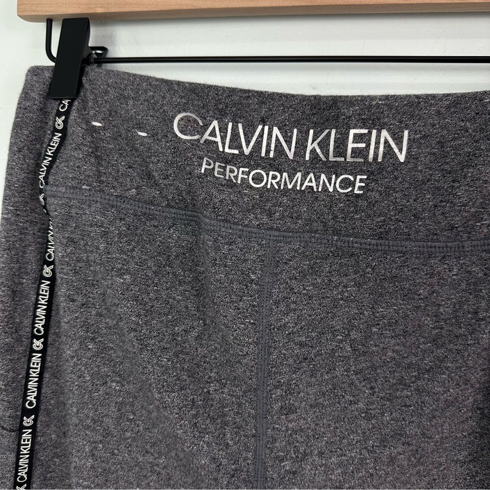 Calvin Klein Performance Stretch Gray Capri Lengt… - image 4