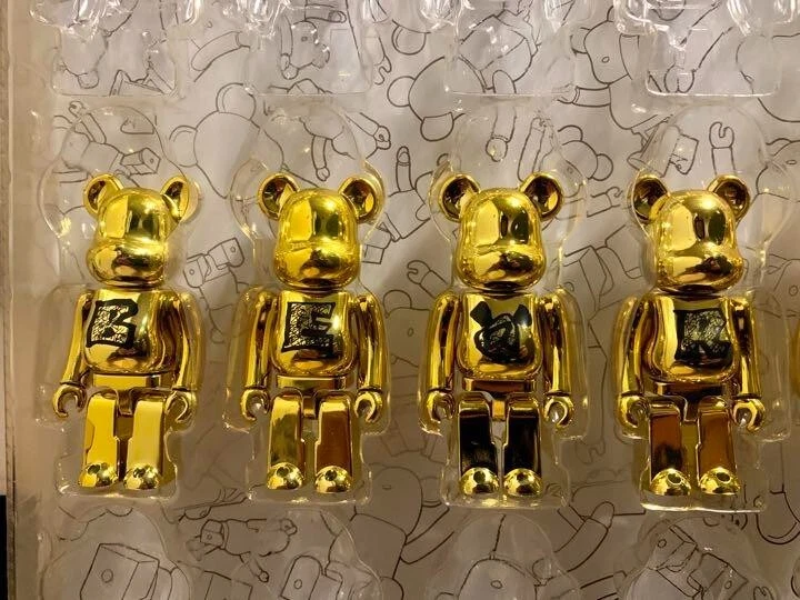 Bearbrick Series 22 Basic Gold 100% Complete SET Lot 7 Be@rbrick MEDICOM TOY