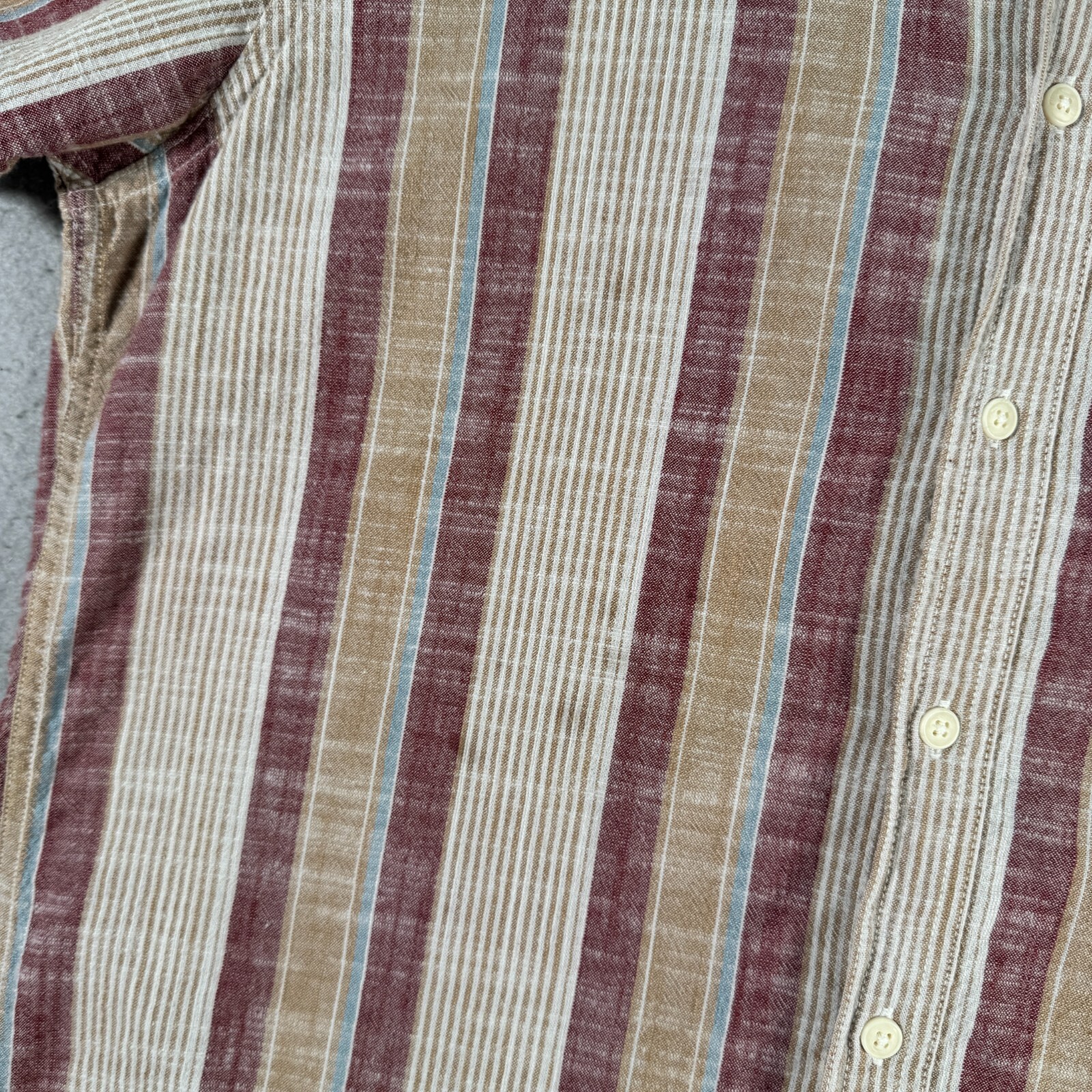 American Eagle Poolside Button Up Shirt Mens Larg… - image 5