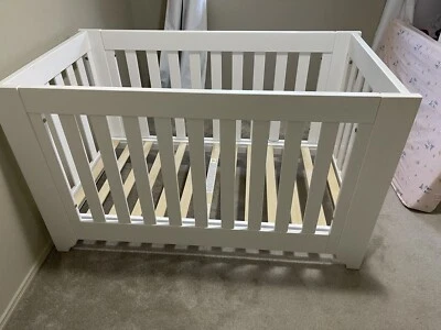 boori cot and change table