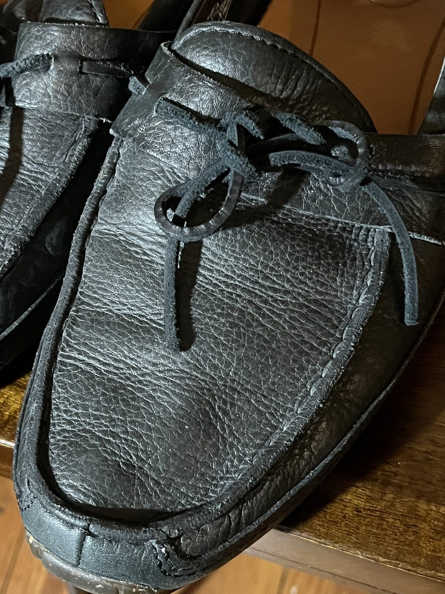UGG Leather Driving Moccasins Loafers Slip-on Black Pebbled  display picture 1