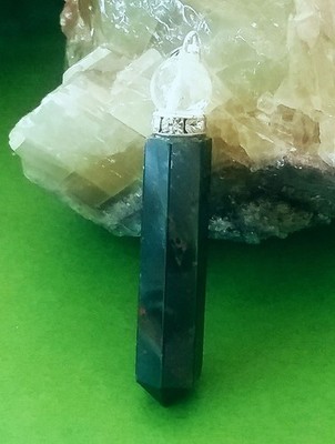 50 CARAT BLOODSTONE  PENDANT WITH DIAMOND CUT TOP,  SILVER CHAIN