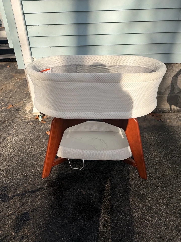 Cuna inteligente TruBliss Evi (ligeramente usada) Foto 2 de 4