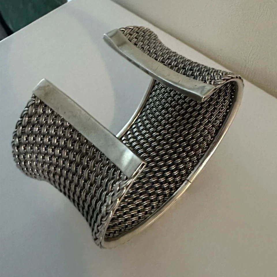 Brazalete Suarti - Bali - Brazalete ancho tejido cesta plata esterlina Foto 3 de 3