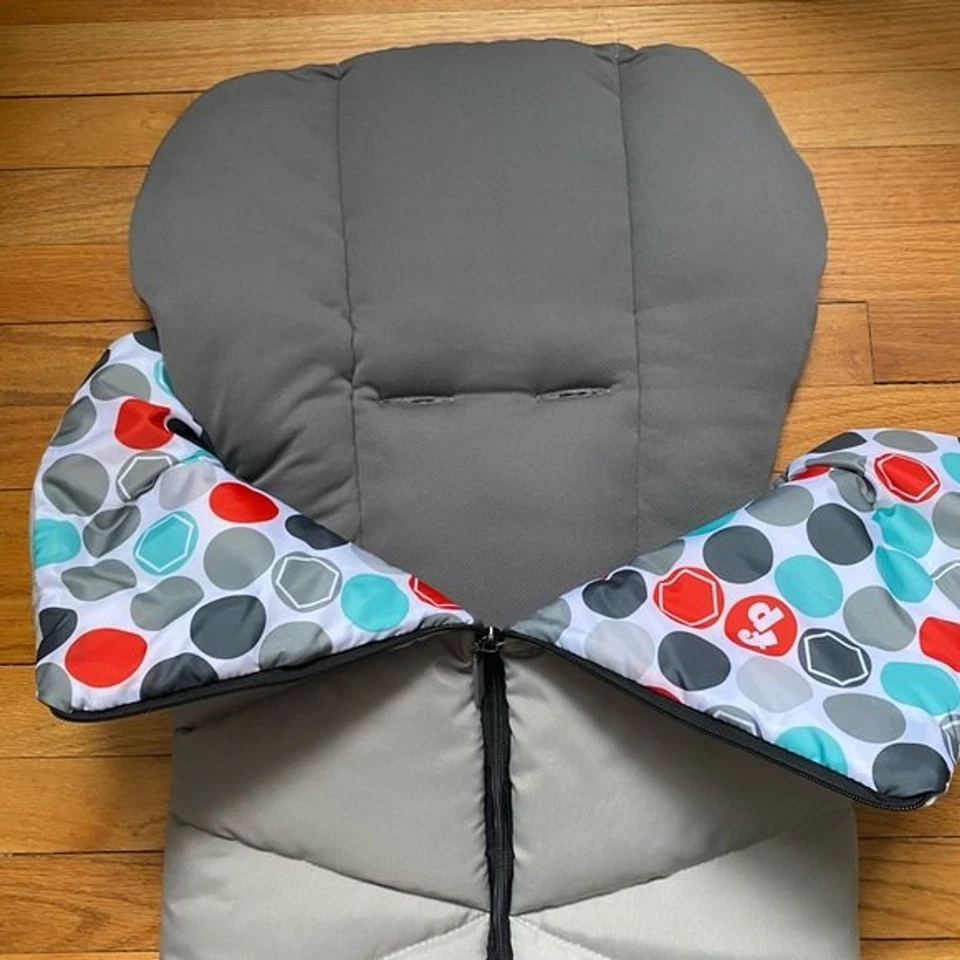BNWOT Fisher Price stroller blanket - Image 3 of 3