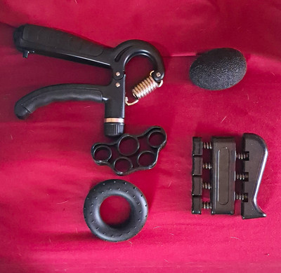 5pc Adjustable Hand Gripper Set w/ Grip Ring, Finger Exercisers, Stress Ball