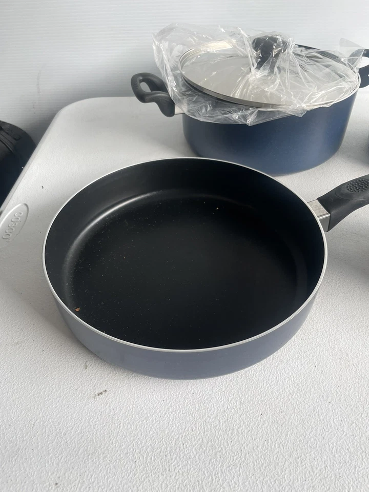 MIRRO Get A Grip COLORS & Pc Pot Set Blue - Image 2 of 4