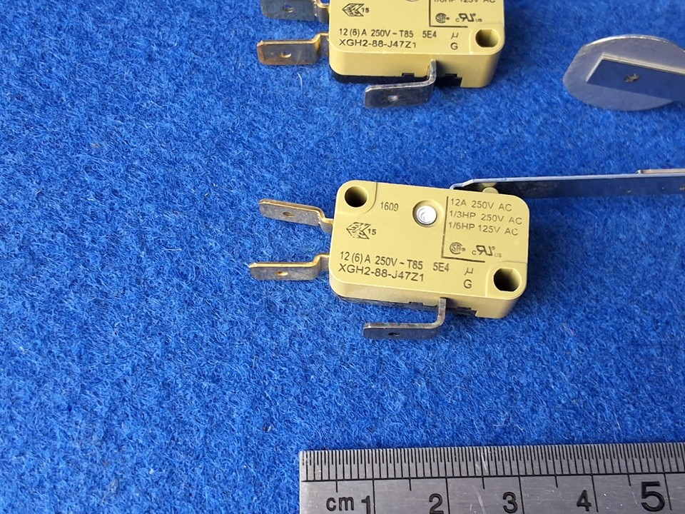 Micro-interrupteur SAIA-BURGESS XGK54-88 2 Broches 10(6)A 250V - Lot 1 Ou 5 Pièces
