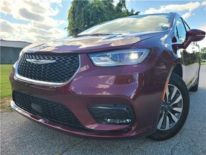 2022 Chrysler Pacifica Hybrid Touring L