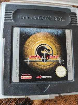 Nintendo Gameboy Spiel Mortal Kombat 4 mit Hülle