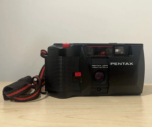 Vintage Pentax PC35 AF-M Point & Shoot 35mm Film Camera With Strap WORKS - Read
