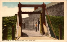 Vintage Postcard ENTRANCE TO THE RAVELIN, OLD FORT ERIE, ONTARIO JS3
