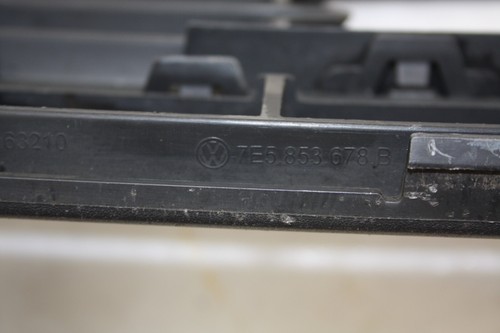Volkswagen Transporter Front Bumper Grill 2015 TO 2020 7E5853678B Genuine - Picture 20 of 20