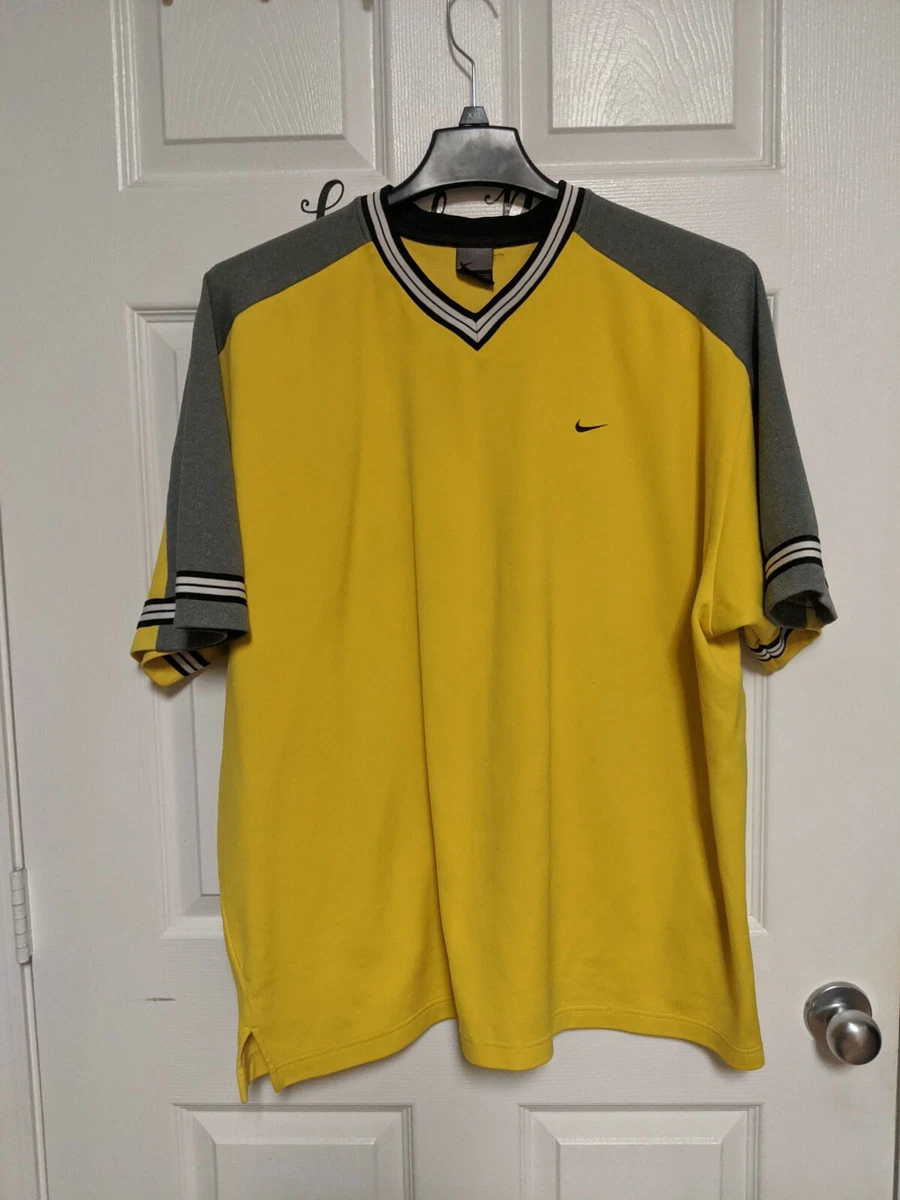 Black & yellow nike shirt 2025