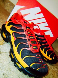 nike air max plus vulcano