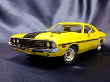 Greenlight 1 18 1970 Dodge Challenger Road and Track NCIS Vehicle GREENLiGHT Dod