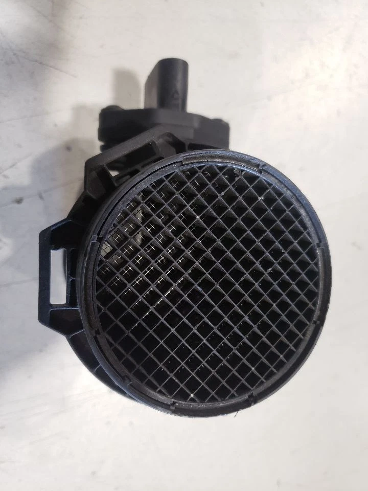 MAF 大众气流传感器 - 2003 宝马 M5 E39 - 00-03 原始设备制造商 0280217533 — 第 3/4 张图片