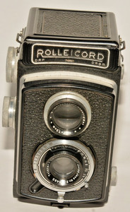 VINTAGE TLR ROLLEICORD 1A ( TYPE 3 ) CAMERA W/TRIOTAR  LENS WORKS.