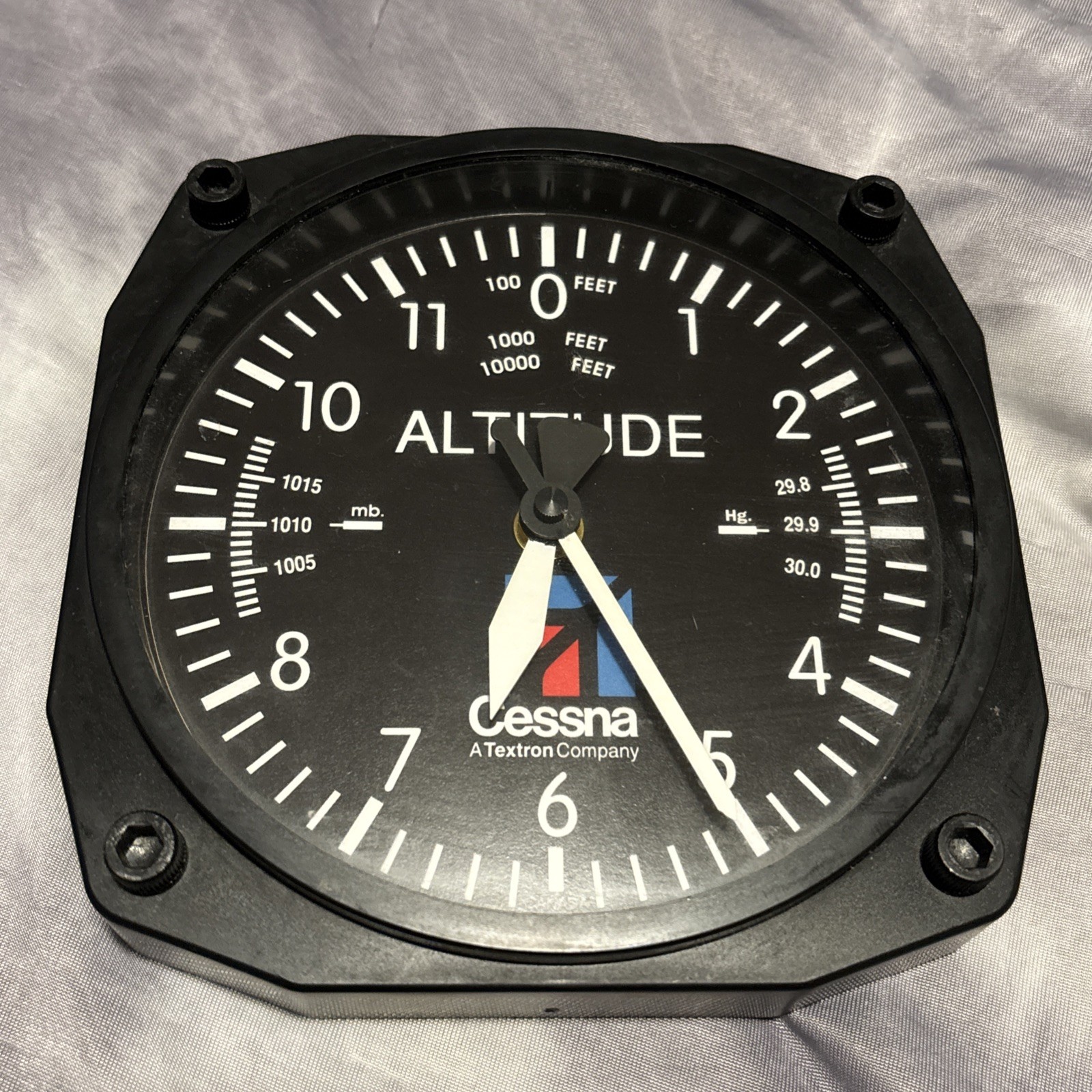 TRINTEC CESSNA  AVIATION CLOCK 9060-C ALTIMETER ALTITUDE 6.5