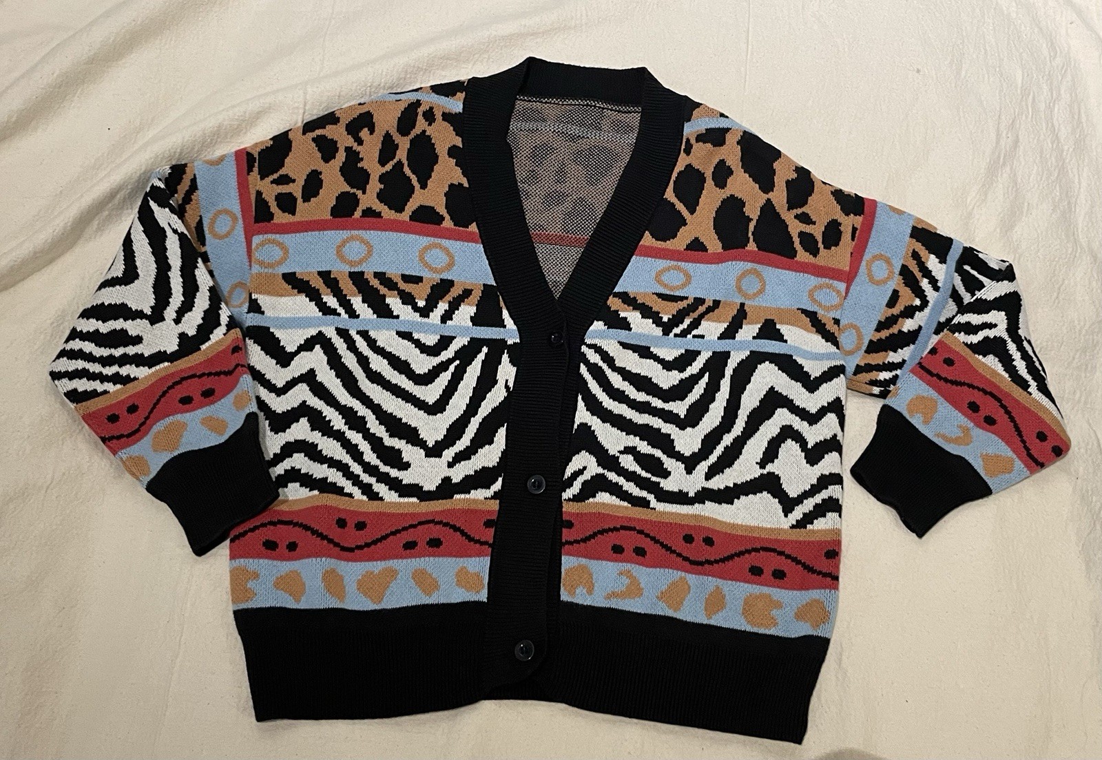 Suéter Animal Instinct Pattern sweater button Siz… - image 1