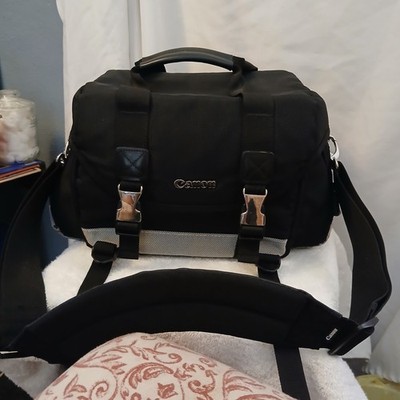 Canon Gadget Bag 200DG With Shoulder Strap Very Nice 