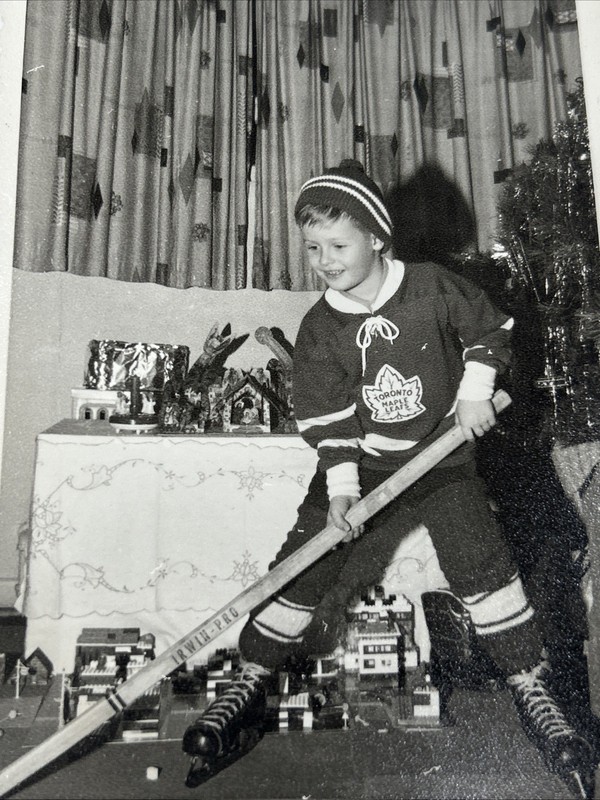 Vintage 1963 Toronto Maple Leafs Hockey Christmas Photo-Boy-Skates, Irwin Stick