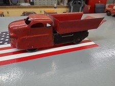Vintage 1930's Wyandotte Dump Truck 13" inch