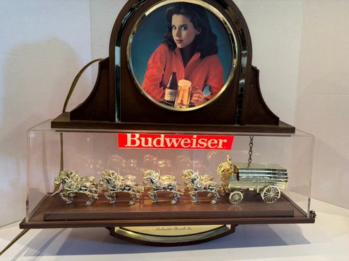 VINTAGE BUDWEISER "WORLD'S CHAMPION CLYDESDALE TEAM" LIGHT-UP SIGN - WORKS!
