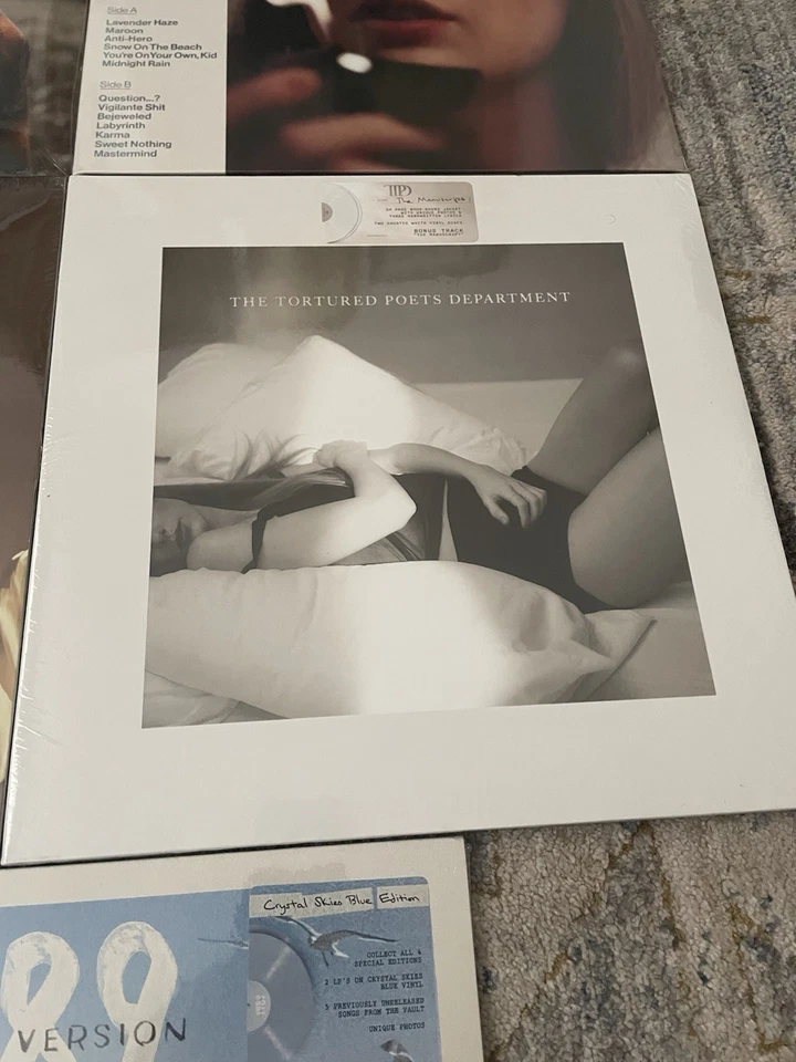 Taylor Swift  5 Vinyl Lot - 1989, Tortured Poets, Fearless, Evermore, Midnights - Image 4 of 4