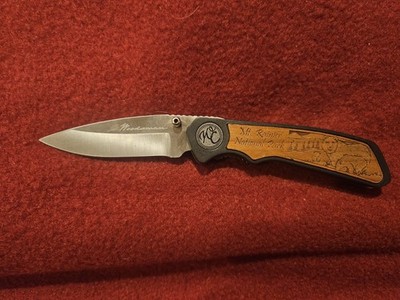 Vintage Mount Rainier Collectible Folding Pocket Knife