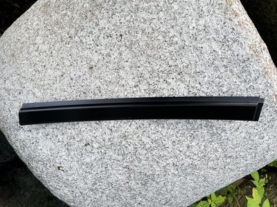 Cover panel window bridge door rear right inner double glass BMW E32 8127540