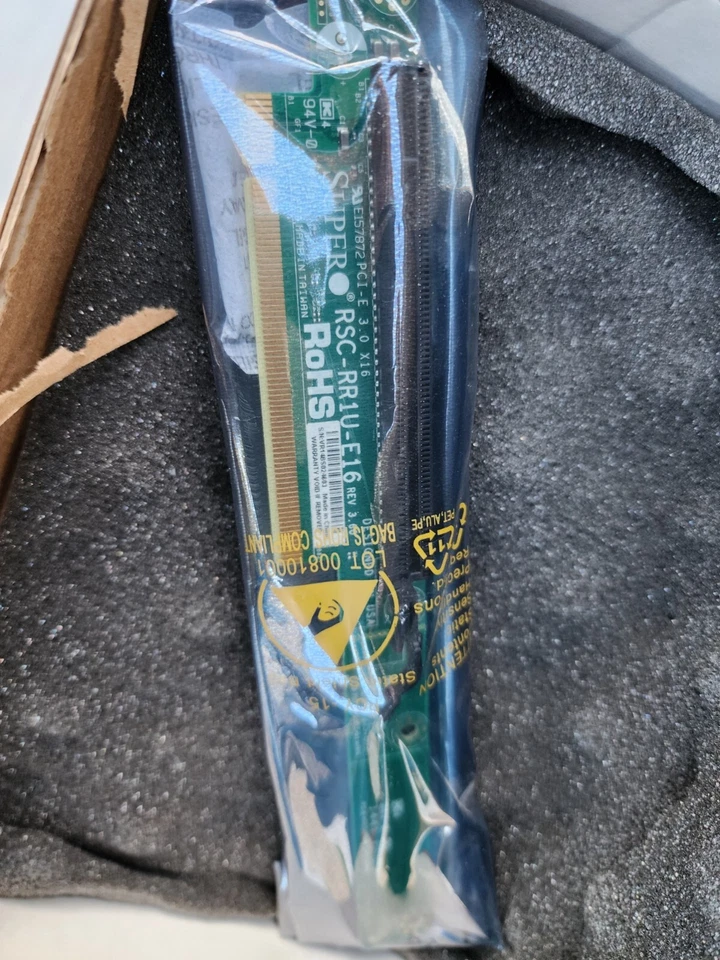 New Supermicro RSC-RR1U-E16 Riser Card 1U PCI-E to PCI-E (x16) - Image 2 of 4