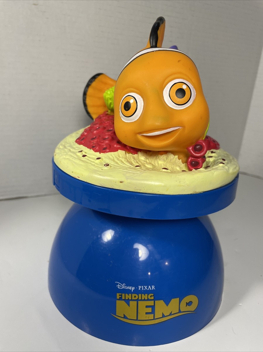 Finding Nemo Splash N' Dash Water Sprinkler. It spins spraying