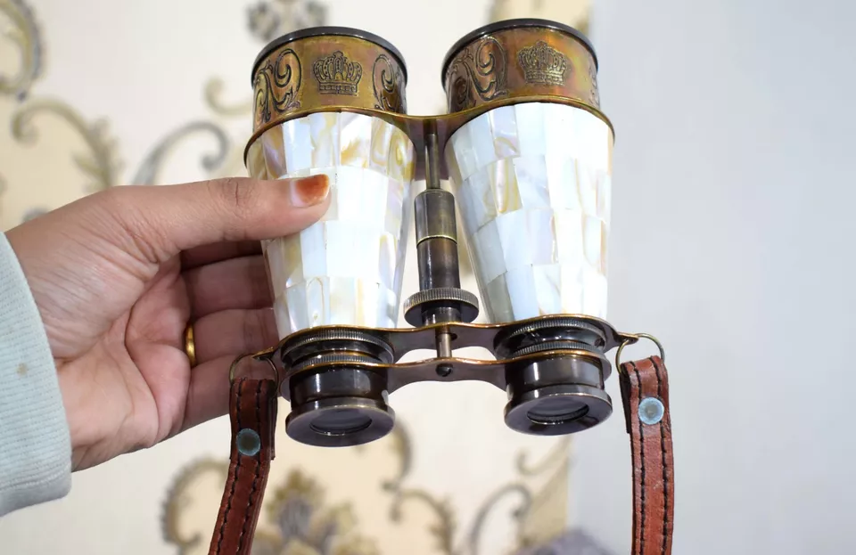 Sculpted Brass Engraved Handmade Binoculars w/ Classic Design and Fine Detailing - Image 4 of 4