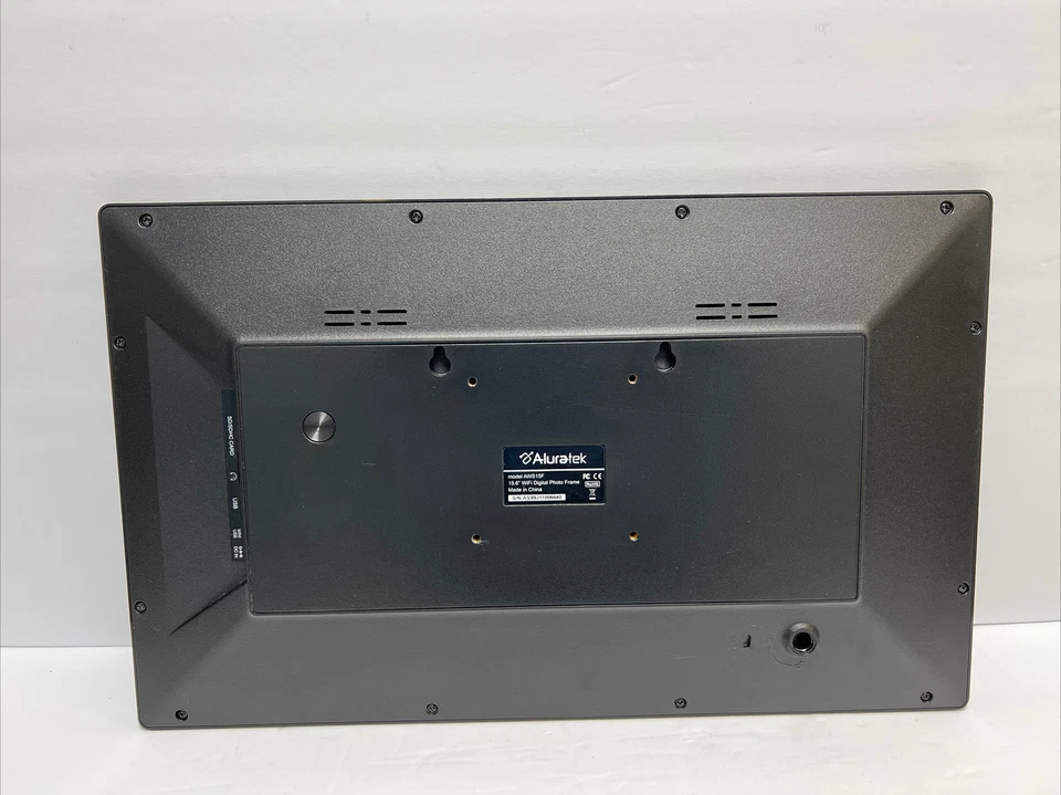 Aluratek 15.6" WiFi Digital Photo Frame with Touchscreen IPS LCD Display & 16... - Image 4 of 4