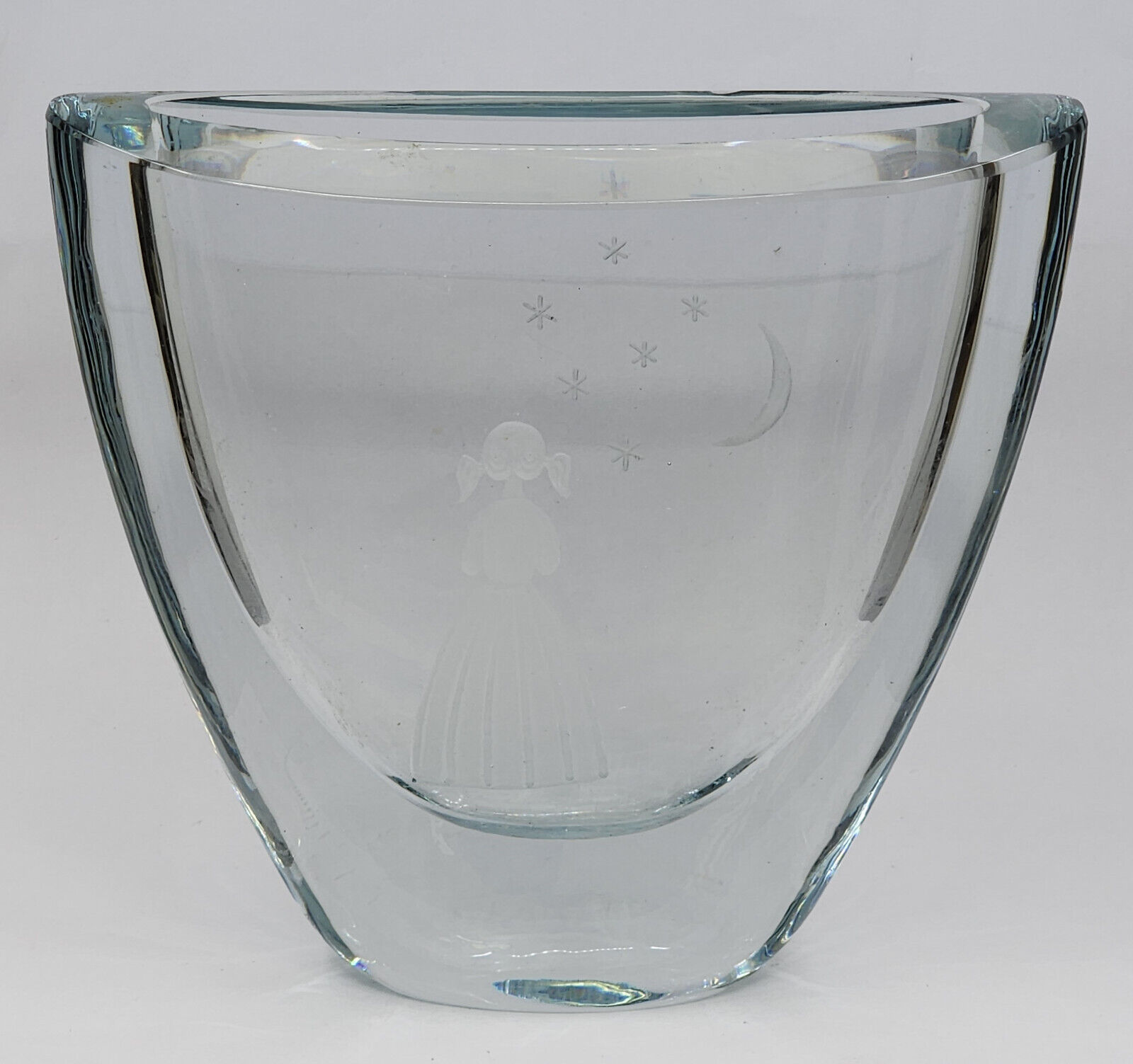 VINTAGE STROMBERGSHYTTAN Swedish ETCHED ART GLASS VASE ~ 5.5" H