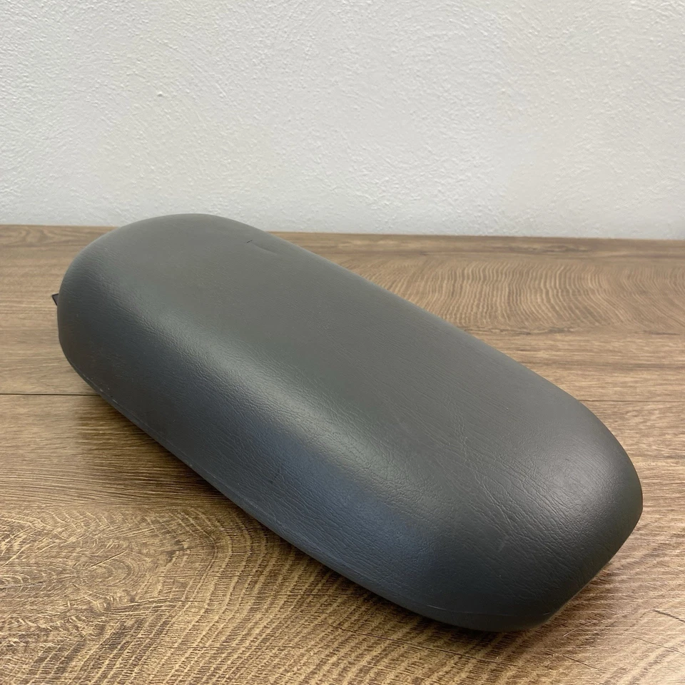 1999 2000 2001 2002 2003 2004 Oldsmobile Alero Center Console Lid Dark Gray/Blac - Image 3 of 4