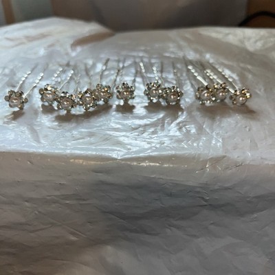 11 Crystal & pearl solitaire Flower Bridal Hair Pins for Weddings Balls Proms