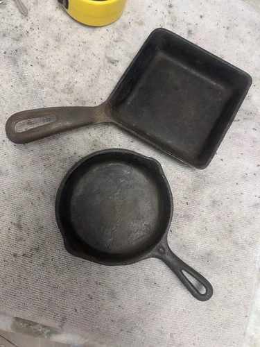 Vintage Griswold Cast Iron #129 Square Egg Skillet & Small Round 562