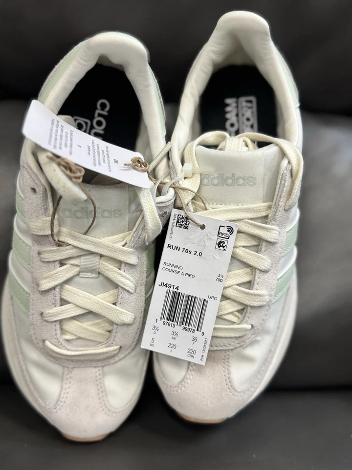 Adidas Wmns Run 70s 2.0 2025 blanco roto lino verde nuevo con etiquetas sin caja talla 5 Foto 3 de 4