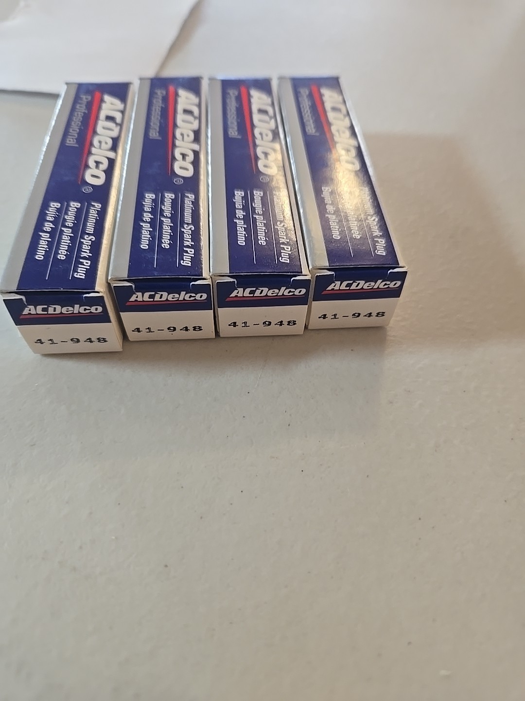 AC Delco 41-948 Lot Of 4 Spark Plugs