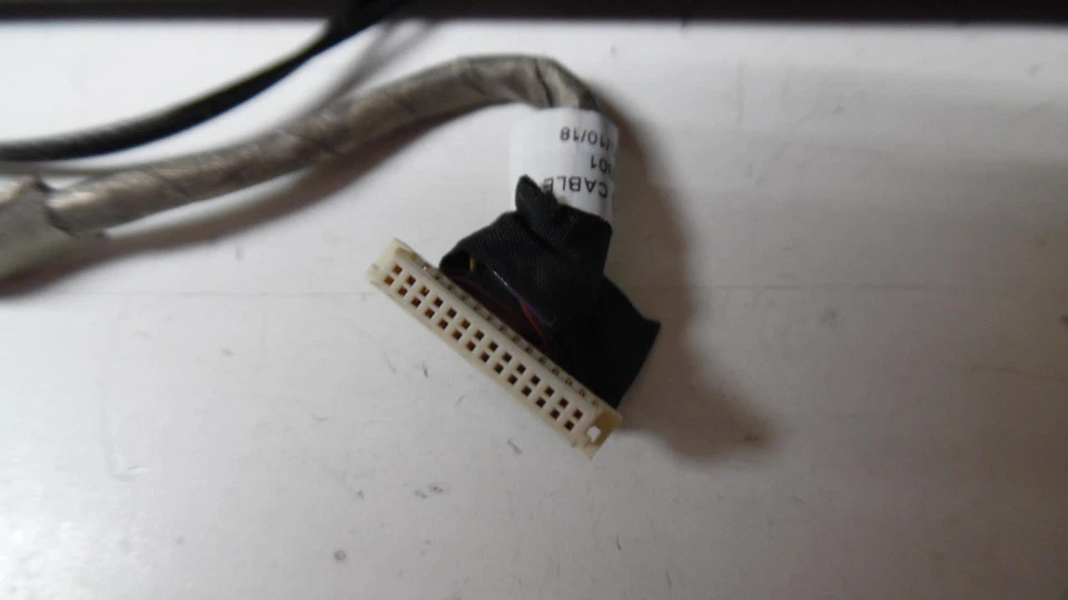 Lenovo ThinkPad T510 - 15.6" LCD Cubierta Tapa y Bisel Bisagras Cables / 75Y4526 Foto 4 de 4