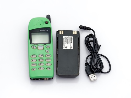Testowany telefon komórkowy Nokia 5110, zielony vintage telefon komórkowy z 1998 roku Finlandia - Zdjęcie 12 z 14