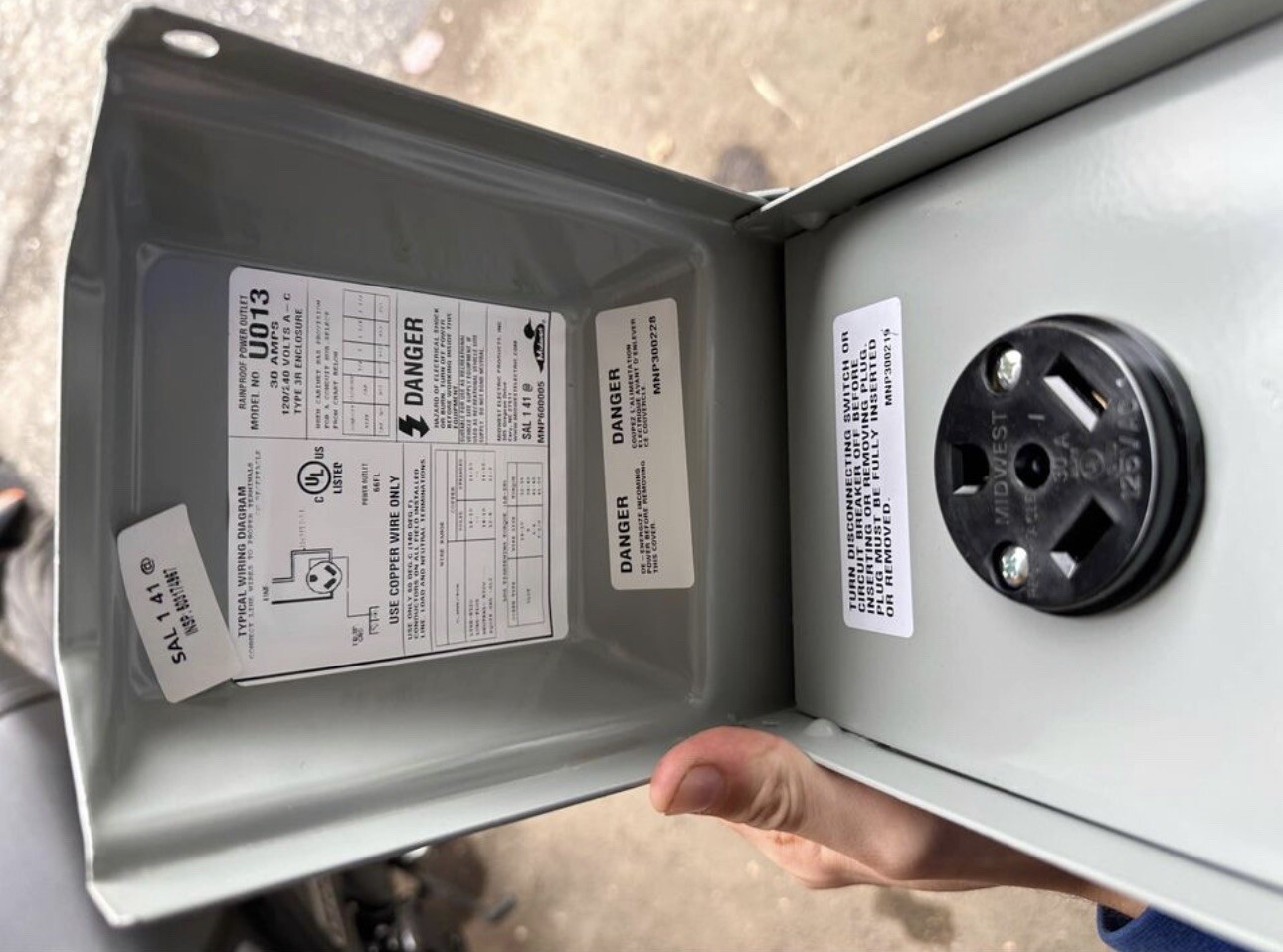 Midwest Power Outlet Panel Box U013 eBay