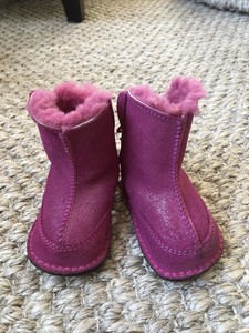 authentic uggs